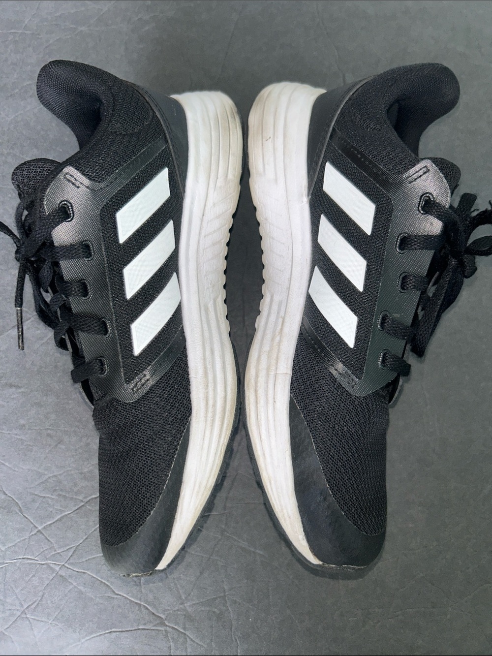 EUC Adidas Cloudfoam Sneakers Women’s 7 - Picture 2 of 7